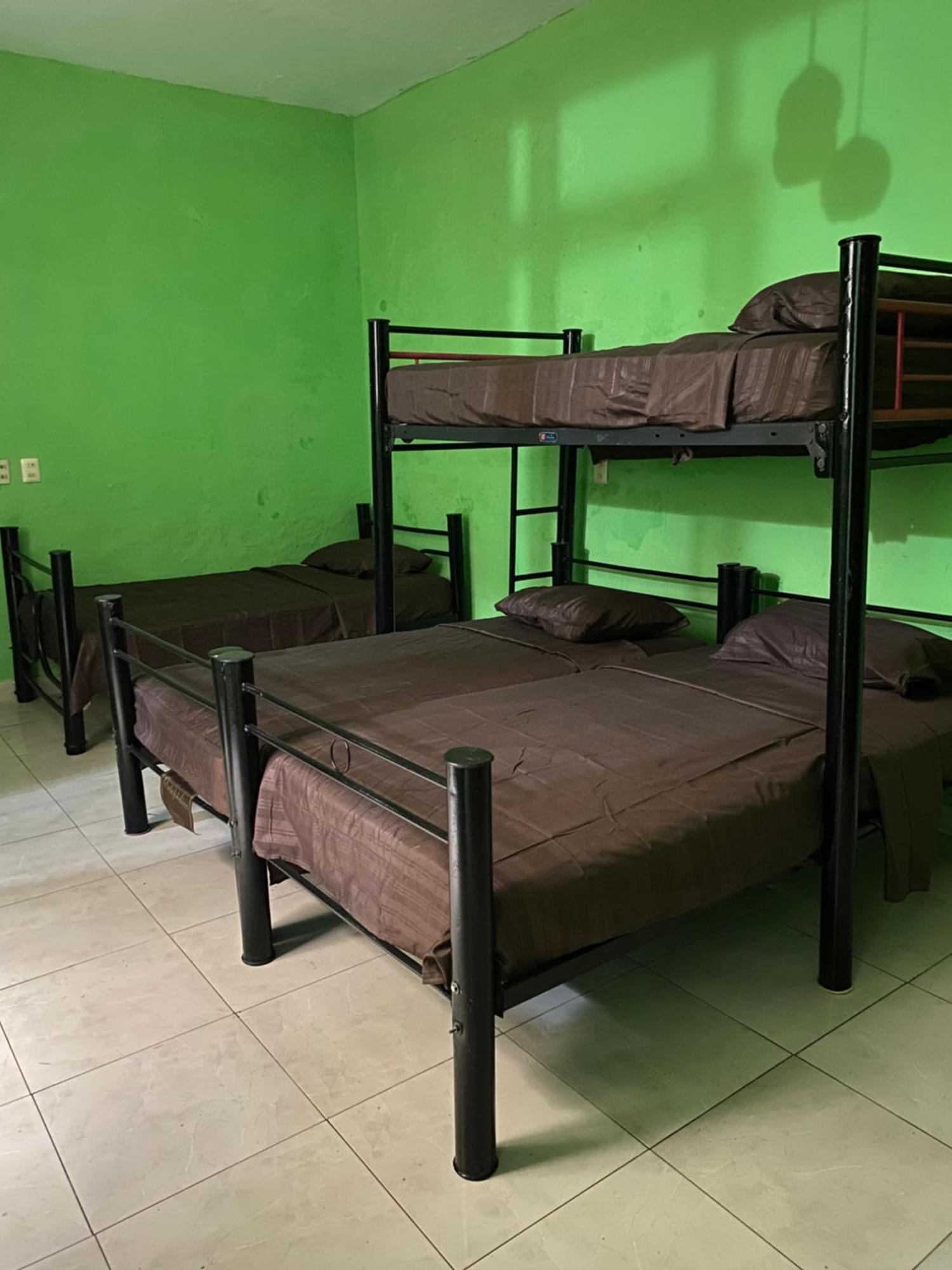 Hostal Tequila Luaran gambar