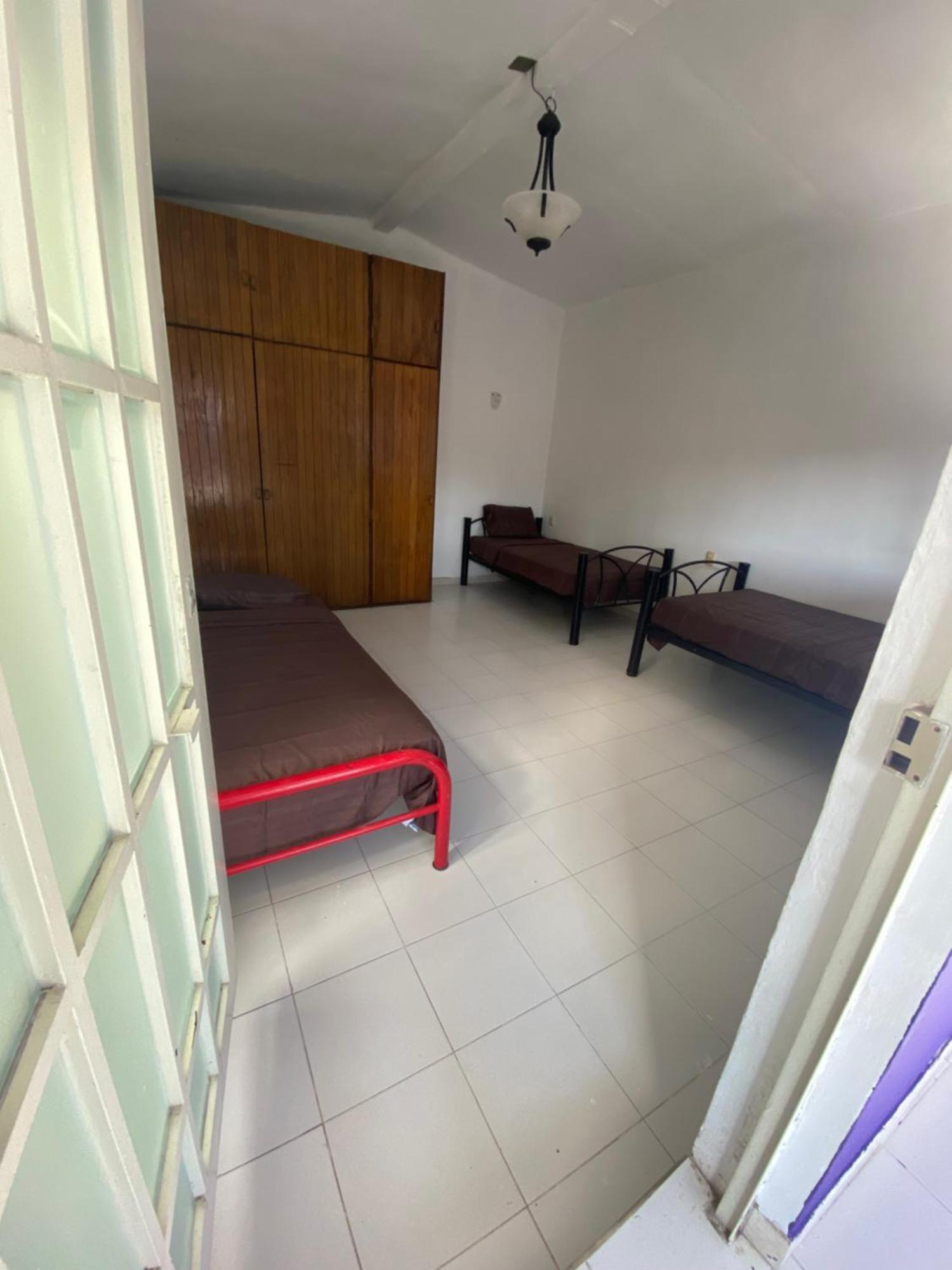 Hostal Tequila Luaran gambar