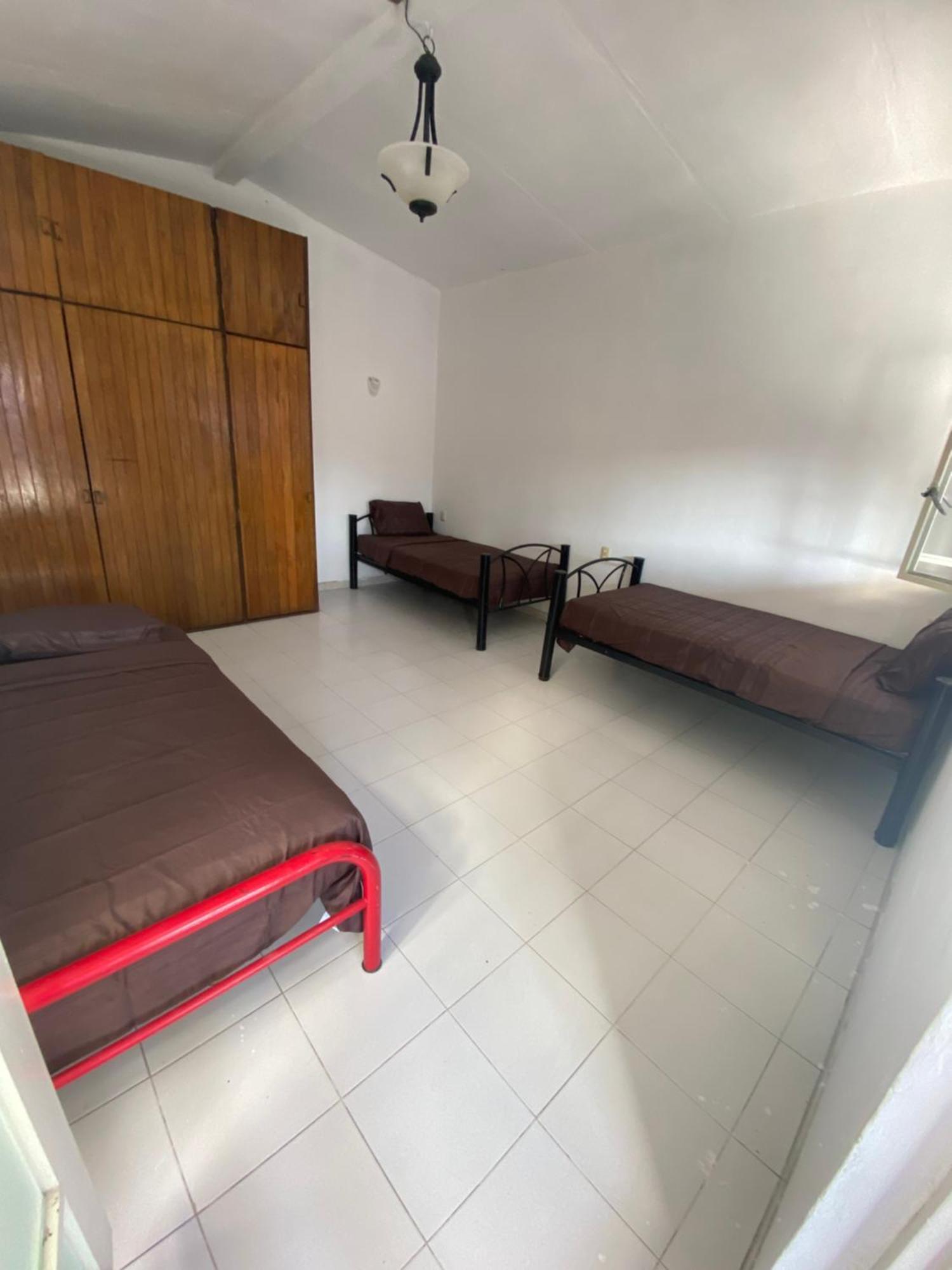 Hostal Tequila Luaran gambar